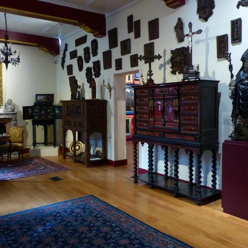 Musée Benoît-De-Puydt 4