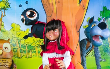 Petit Jean et le Chaperon Rouge - spectacle de marionnettes à fils pour enfants et familles