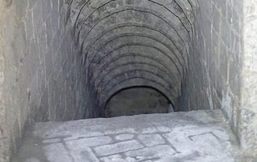 Visite guidée des caves médiévales du Mont de Piété de Valenciennes