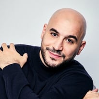 Mehdi Djaadi - Couleur Framboise
