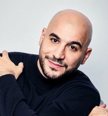 Mehdi Djaadi - Couleur Framboise