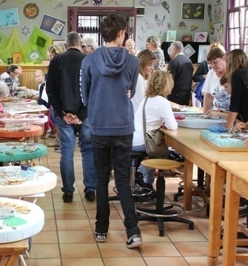 Exposition et démonstrations par les dentelliers et dentellières