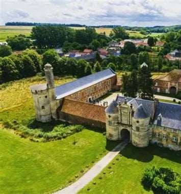 Visite et jeux au Château d'Esnes