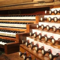 Orgue de la collégiale St Pierre