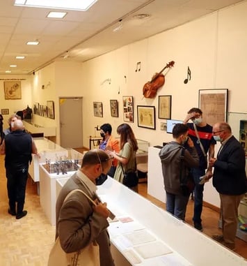 Visite du dépôt des Archives de Tourcoing et présentation de documents remarquables