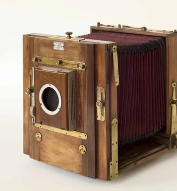Atelier Clic-clac photo ! Du téléphone portable à la chambre photographique : voyage dans le temps