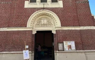 Visite du temple et découverte des expositions