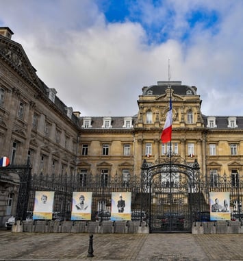 VISITE GUIDÉES ET ANIMATION : " LE TEXTILE EN NORD PREND SES QUARTIERS À LA PRÉFECTURE ET À L’HÔTEL DU CONSEIL DÉPARTEMENTAL "