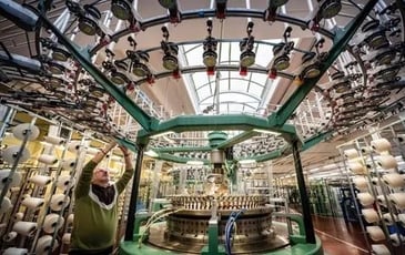 Visitez notre atelier : une immersion au cœur du Made in France