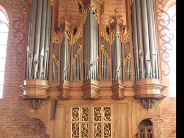 Pierre Méa à l'orgue de Saint-Éloi de Dunkerque