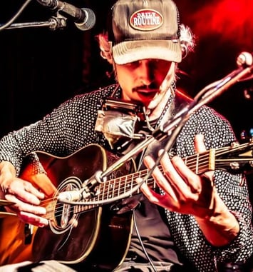 Matt Van T. & The Moaning Strings