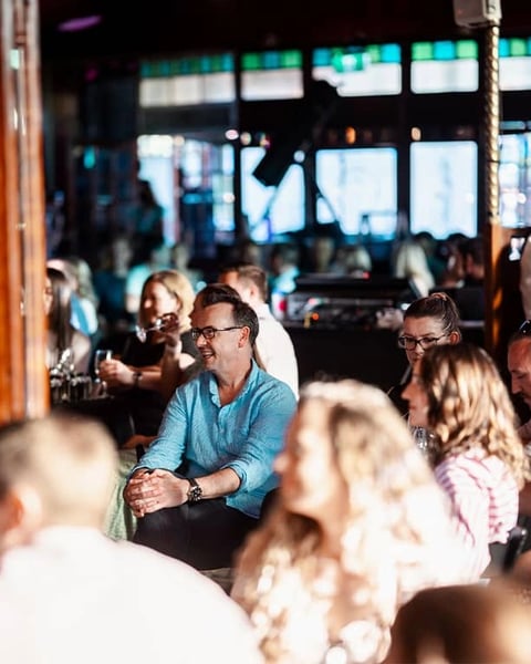 An Idiot’s Guide to Wine : le stand-up qui vous rendra intéressant en soirée